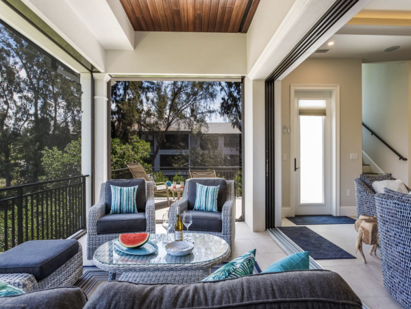 Luxurious Vacation Pool Home in Siesta Key 5 min walk to beach